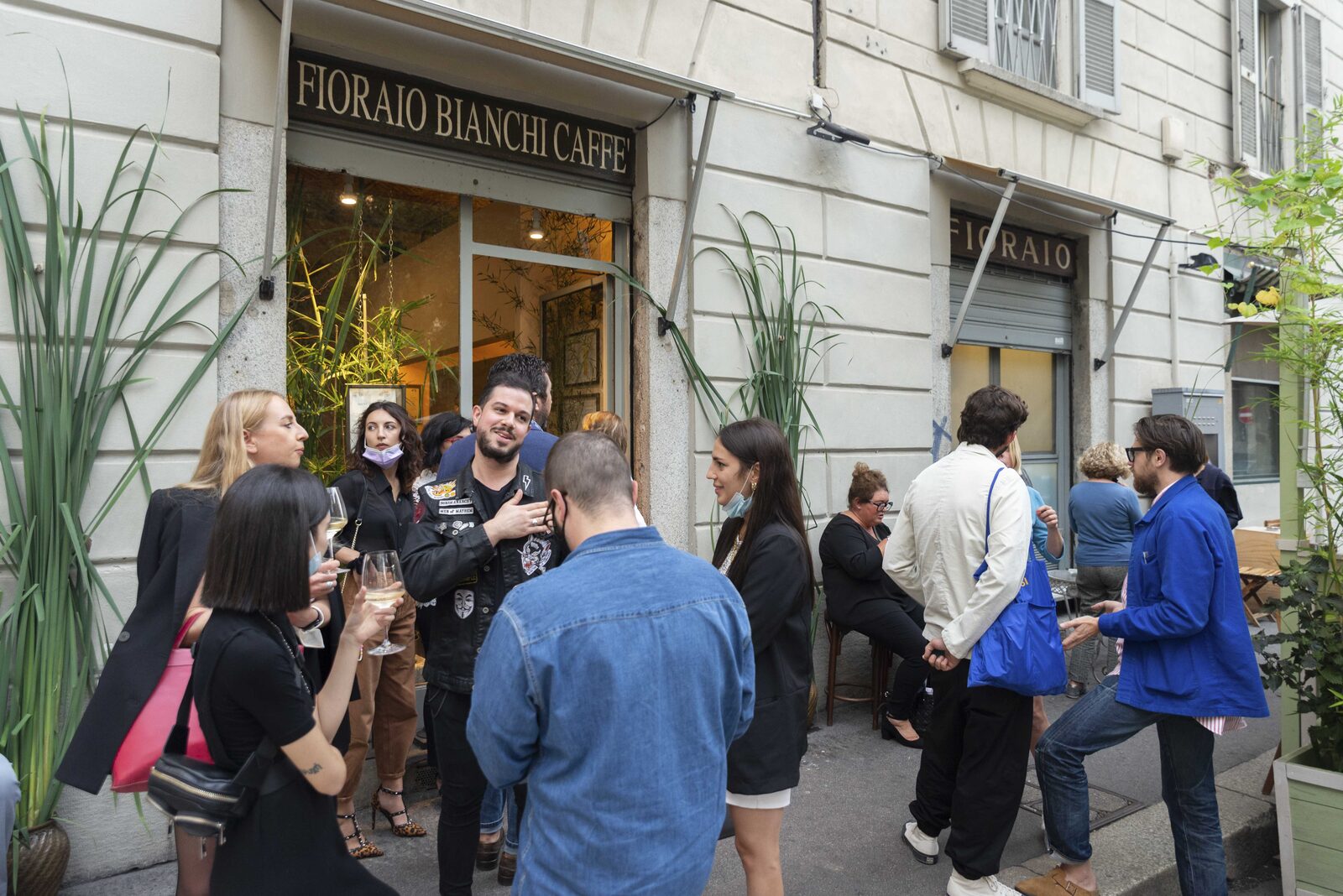 Fioraio Bianchi, Milano
