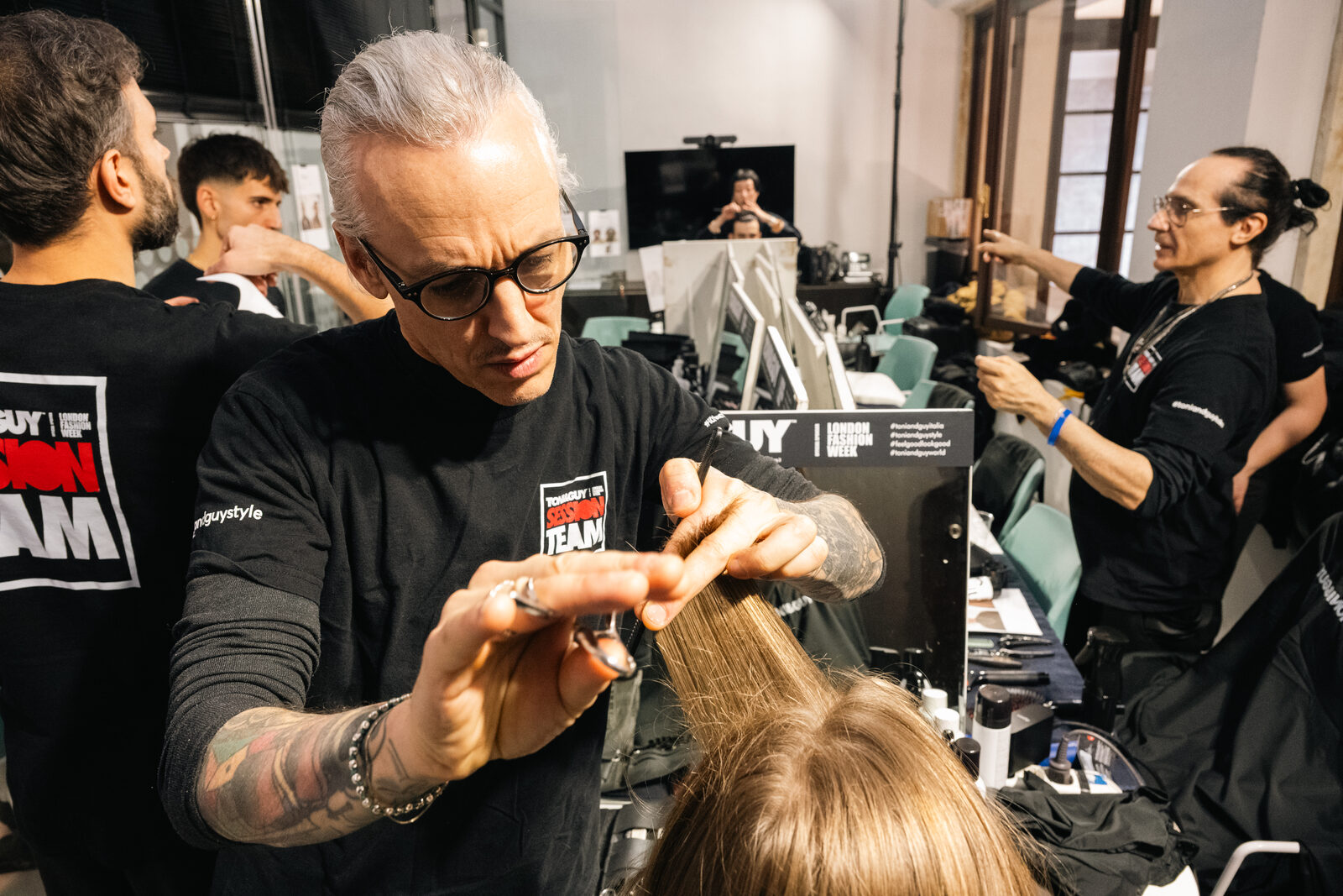 Hed Mayner — Pitti Uomo 109, backstage TONI&GUY