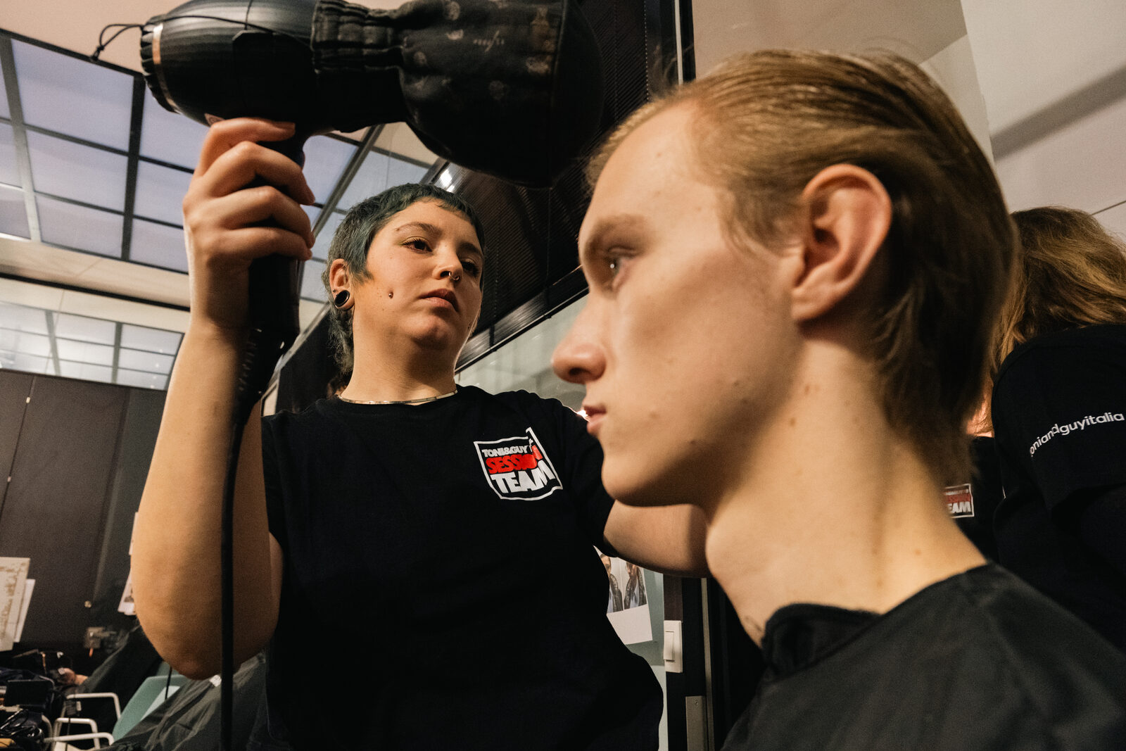 Hed Mayner — Pitti Uomo 109, backstage TONI&GUY